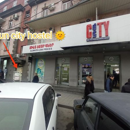 Sun City Hostel Єреван Екстер'єр фото