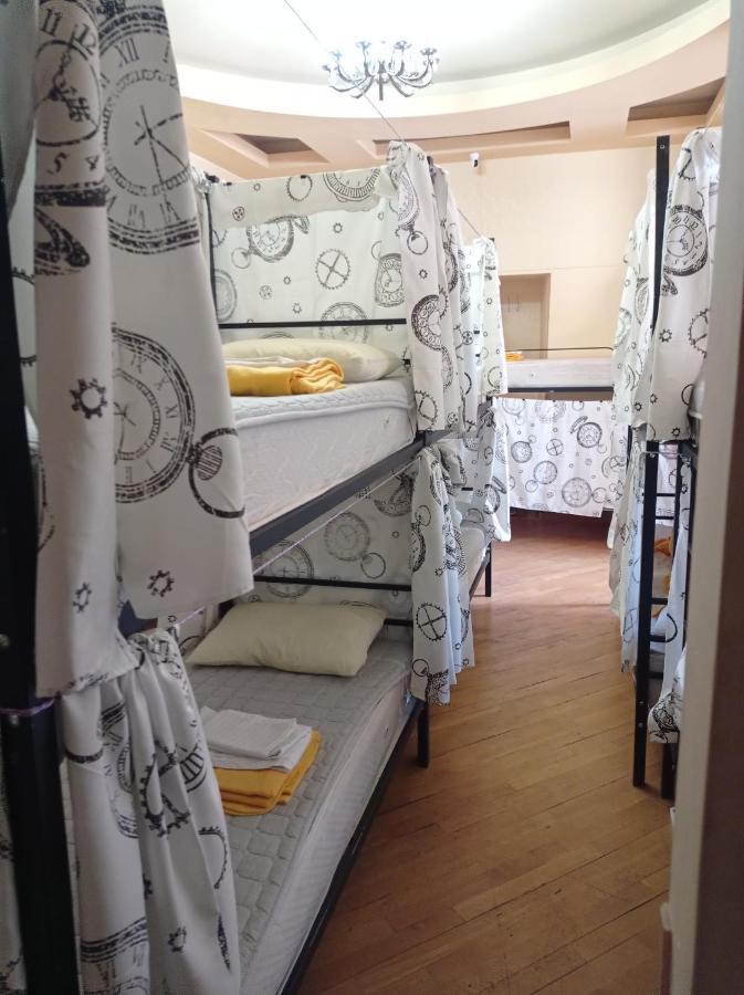 Sun City Hostel Єреван Екстер'єр фото