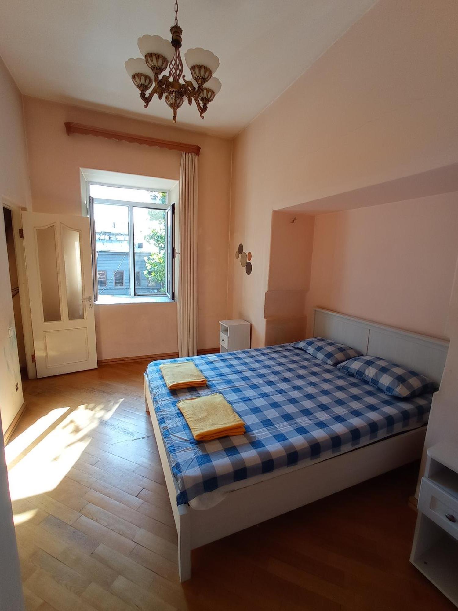 Sun City Hostel Єреван Екстер'єр фото