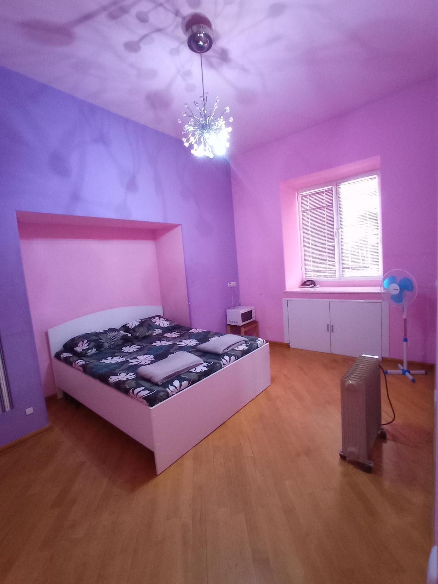 Sun City Hostel Єреван Екстер'єр фото
